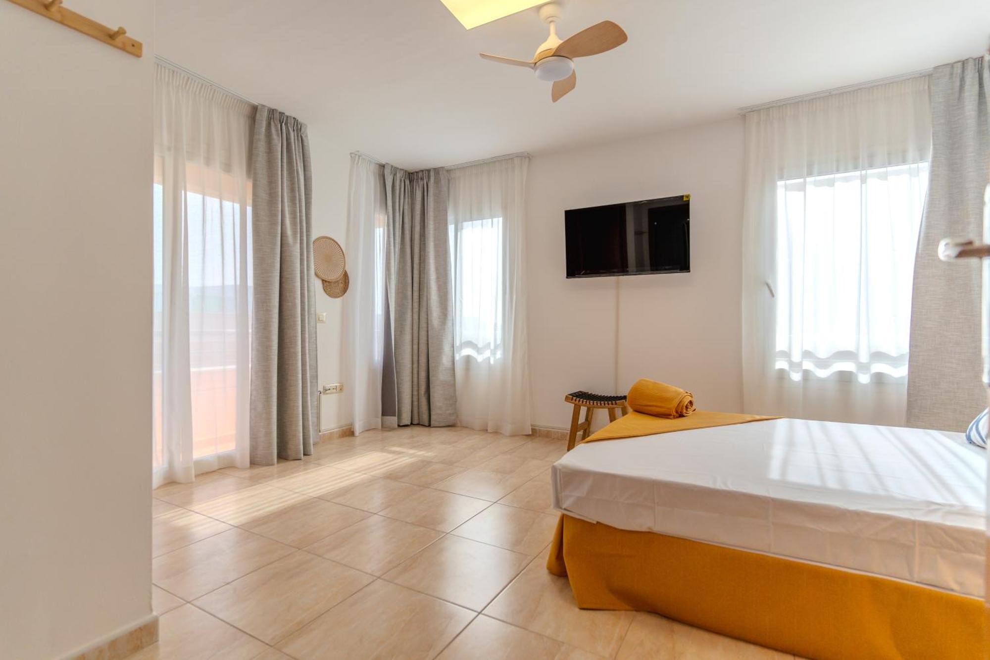 Rooms City San Isidro  Eksteriør bilde